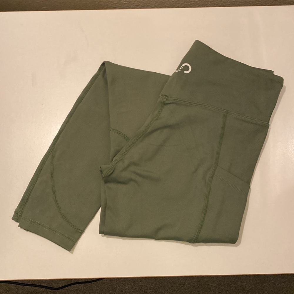Curves n Combat boots - CRVS -- leggings Medium
